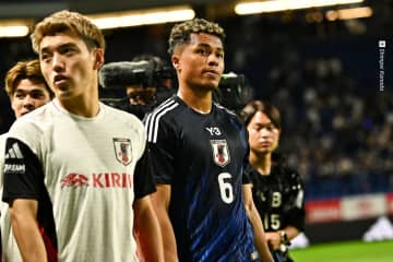 佐野海舟のプレーに感銘受けた藤田譲瑠チマ「唯一と言っていいほど対人で負けていなかった」