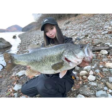 “デスレイク”で釣った巨大バス タイニーで食わせた時の感触、興奮、達成感は忘れられません