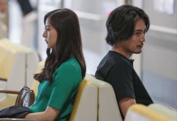 間宮祥太朗×新木優子Ｗ主演『良いこと悪いこと』同級生の不審死から始まるノンストップ考察ミステリー今夜開幕！