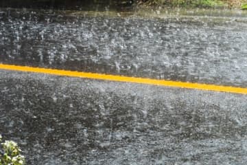 「警戒レベル5になる前に避難完了」が鉄則…大雨時の警戒レベルと避難の目安を解説