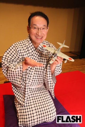 一度は封印した「プラモ人生」ふたたび！春風亭昇太、傷やオイル汚れも再現した「軍機」完成後の “儀式” は「実際に飛ばす」