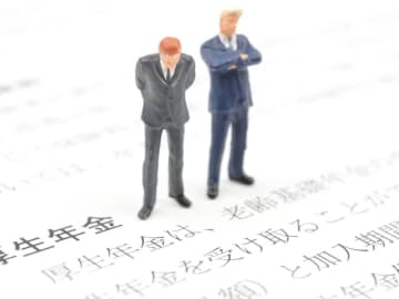 65歳からの年収は420万円です。68歳まで厚生年金を払いつつ働いた場合、年金はどれくらい増えますか