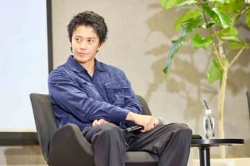 10月10日は世界メンタルへルスデー！ゲストに小栗旬を迎えメンタルヘルスについて語る