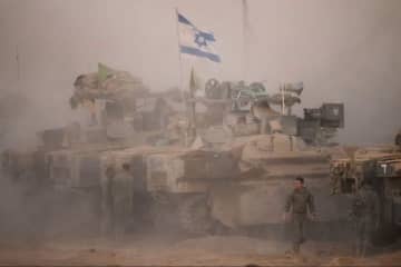 イスラエル、停戦発効を発表　ガザの一部から部隊撤退