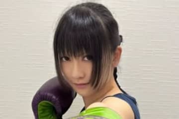 「美人だわ～」“美女キックボクサー”の免許証に驚きの声…盛れないはずが「めっちゃ綺麗」