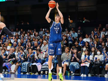 長崎が佐賀との激戦制しホーム開幕戦を白星で飾る…イヒョンジュンらが要所で3点弾炸裂