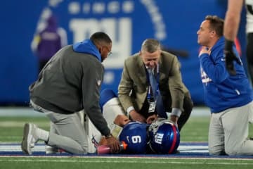 NFLがイーグルス戦でのジャイアンツQBダートに対する脳しんとうプロトコルの適用を調査