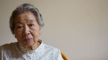 年金月5万円の84歳母に〈月15万円〉を援助する40代派遣社員の一人娘…「友だちにも言えない」「自分の老後も不安」仕事から帰宅後、母から放たれた耳を疑うひと言