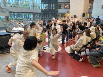 横濱ジャズプロムナード始まる　プロアマ混合音楽祭、千人出演　12日まで