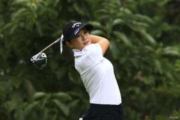 河本結が1打差首位で最終日へ 渋野日向子と原英莉花は予選落ち