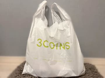 《新作》こういうの欲しかった！！【3COINS】シンプル可愛い♡「スマホグッズ」