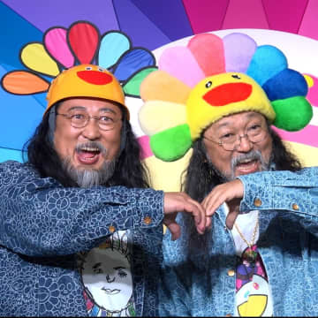 村上隆、そっくりの“弟”村上隆二とユニット結成　正体はロバート秋山「本当に似てるからね」
