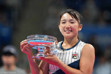 岡村恭香が記念すべき第100回の全日本のタイトル奪取。男子は田口涼太郎と市川泰誠が決勝で対戦 [第100回 全日本テニス選手権]