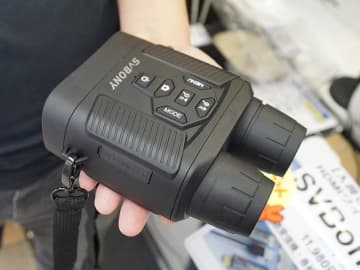 野生動物の観察などに役立つ暗視望遠鏡「SA206」が店頭入荷、4K動画撮影にも対応