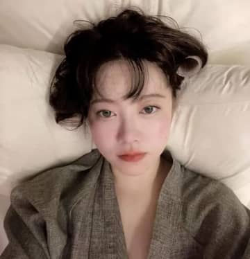 ドロ沼離婚から5年…韓国版『花より男子』女優、自ら発明した“特許製品”をベットに寝そべりPR！【PHOTO】