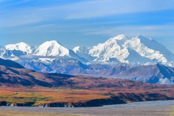 世界の高い山ランキングTOP10！富士山は世界で何位？エベレストとの標高差を解説