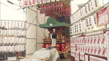 やぐら追い越した際に転倒し車輪の下敷きになったか…祭りのやぐらにひかれ26歳男性死亡　大阪・泉南市
