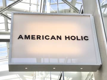 「服探し中」→【AMERICAN HOLIC】へ！ 大人に似合う♡「レトロっぽトップス」
