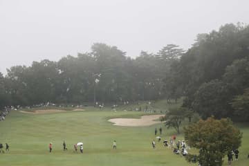 女子ゴルフで史上初の事態　決勝Rが濃霧で変則9ホールに…開始は4時間遅れ、セカンドカットも