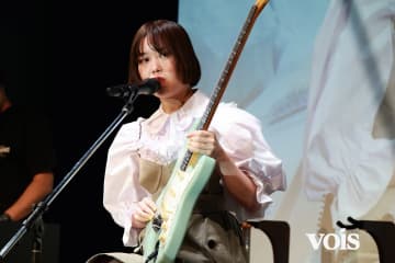 Rei、フェンダーのイベントに登場　シグネチャーモデルに込めた革新