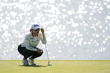 【速報】米ツアー初優勝狙う勝みなみが単独首位でバックナインへ 1打差に世界1位ティティクル