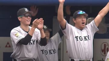 坂本勇人と長野久義も立ち上がって拍手　巨人が初回にビッグイニング　佐々木俊輔＆中山礼都がホームラン　先発・戸郷翔征もタイムリー