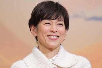 鈴木保奈美「収穫を…」　北海道を満喫、農作業スタイルに「格好いい」「何をしてても素敵」の声