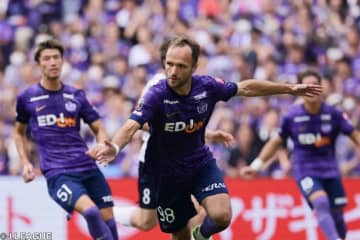 広島が3年ぶりルヴァン杯決勝進出！　ジェルマン＆ジャーメインの得点で横浜FCの逆転許さず
