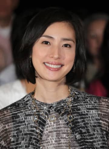 「えぐいやつ来たー」天海祐希の“泣く子が黙る”ビジュアルにSNS沸く「ギャップが凄すぎ」「なんだこれ！」