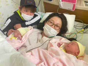 「前日まで元気だった妻､ある朝目を覚まさなかった」。突然､生後8カ月の双子の女の子を1人で育てることになったシングルファザー【体験談】