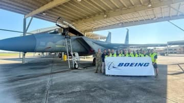 米空軍、F-15C戦闘機の近代化改修を完了！元嘉手納「ZZ」もまだまだ活躍