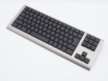 ゲーミングキーボード「ZENAIM KEYBOARD2 TKL」レビュー ゲームも仕事もこれ一つで。弱点を解消した国産ゲーミングキーボードをチェック