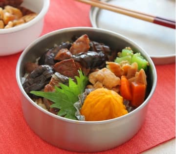人に見せたくなる♪栄養ばっちり「秋の彩りお弁当」レシピ3つ