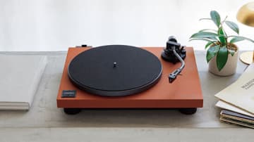 初めてのアナログレコードに テクニクスのターンテーブル「SL-50C」 簡単セットアップで本格的なアナログ再生