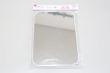ダイソーの鏡が感動モノ！くるっと動かすだけで2WAYで使える♡収納にも困らない発明品