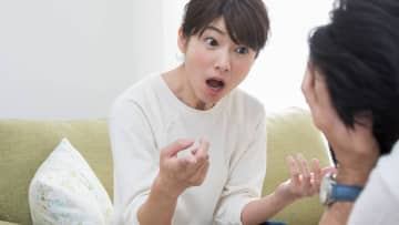 母さんの自業自得だよ…「自宅」と「現金1,000万円」を勝ち取って離婚した54歳・専業主婦、自由と引き換えに失った“大きすぎる代償”に呆然【CFPの助言】