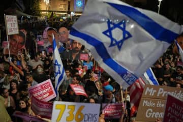イスラエル人人質の解放始まる、生存者の第１陣が引き渡される