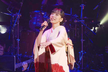 杜このみが都内で開催の10周年コンサートの取材会と本編を独自レポート！　演歌・民謡、アイドル曲も披露「日本を元気にするような演歌歌手になりたい」