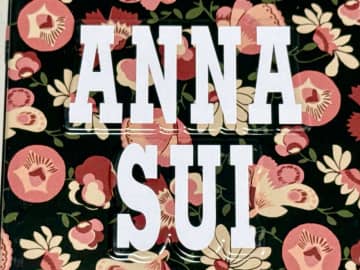 ANNA SUIの缶ケース入り♪美眉を作るのにかかせない「便利な5点セット」が付録で出たよ～！