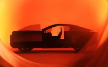 センチュリーは、トヨタ自動車の最高峰ブランドに センチュリークーペは4ドアクーペなのか？