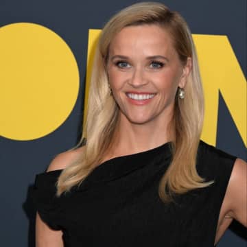 リース・ウィザースプーン、次世代女性スター育成に意欲「マイクを渡す」