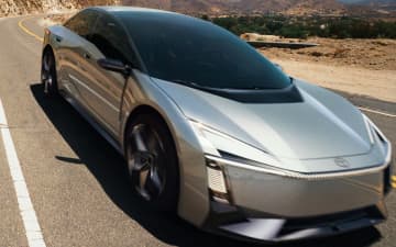 トヨタ、2026年に60周年を迎える「カローラ」のコンセプトカーをJMS2025に出展