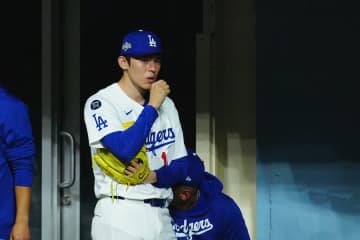 佐々木朗希は「泣いていた」　球速低下に苦言→“手のひら返し”で感謝の監督「彼が勢いづけた」