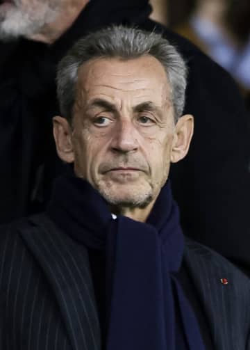 サルコジ元大統領21日収監　仏報道、パリの刑務所に