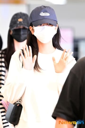 【PHOTO】IVE、スケジュールを終えて韓国に到着（動画あり）