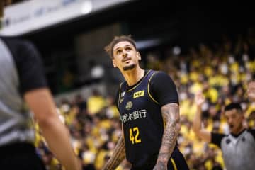 「今のメンバーが大好き。彼らのためにプレーしている」アイザック・フォトゥのブレックス愛