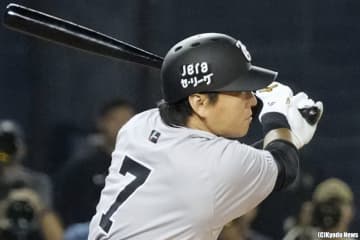 巨人・長野久義が現役引退　巨人と広島の2球団でプレー