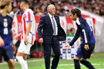 「韓国と日本の違いは？」パラグアイ指揮官に質問が飛ぶ。日本と２－２で引き分けた後、ブラジルに０－５で大敗した韓国と対戦