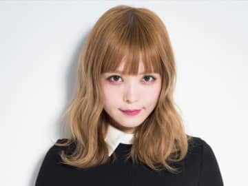 益若つばさ40歳、平成ギャルメイクで“別人級”に激変「20年前にタイムスリップしました」
