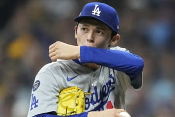 「どうしたんや？」「心配だ」佐々木朗希、９回にリリーフ登板も１失点で途中交代... 顔面蒼白で降板する姿にファン反応「ルーキーに酷な事させすぎ」